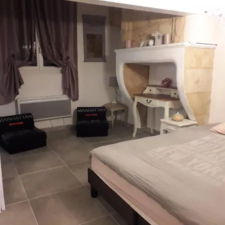 Bed & Breakfast Maison D'hote Andolini *
